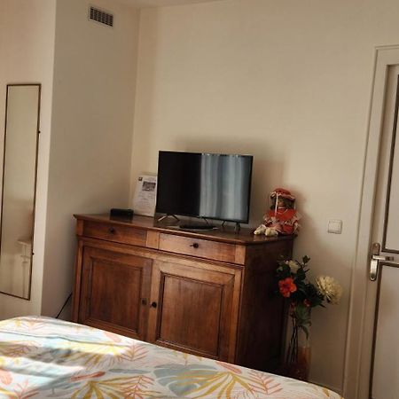 Les Pingouins De La Marne Bed & Breakfast Le Perreux Sur Marne Bagian luar foto