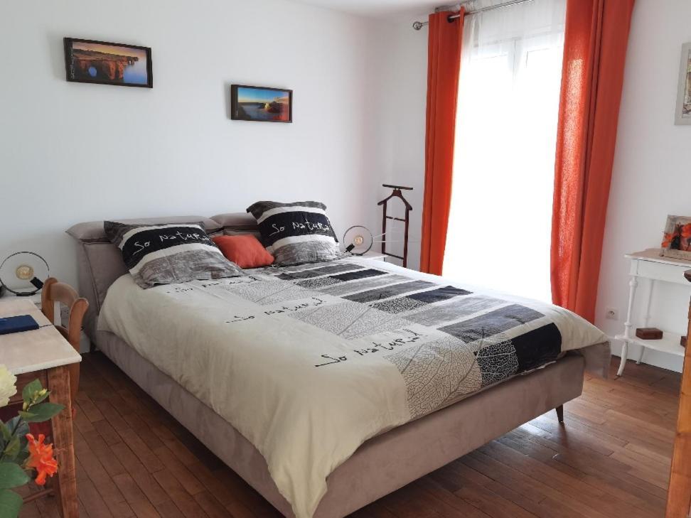 Les Pingouins De La Marne Bed & Breakfast Le Perreux Sur Marne Bagian luar foto