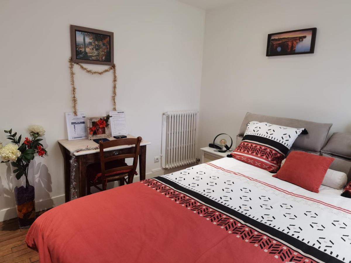 Les Pingouins De La Marne Bed & Breakfast Le Perreux Sur Marne Bagian luar foto