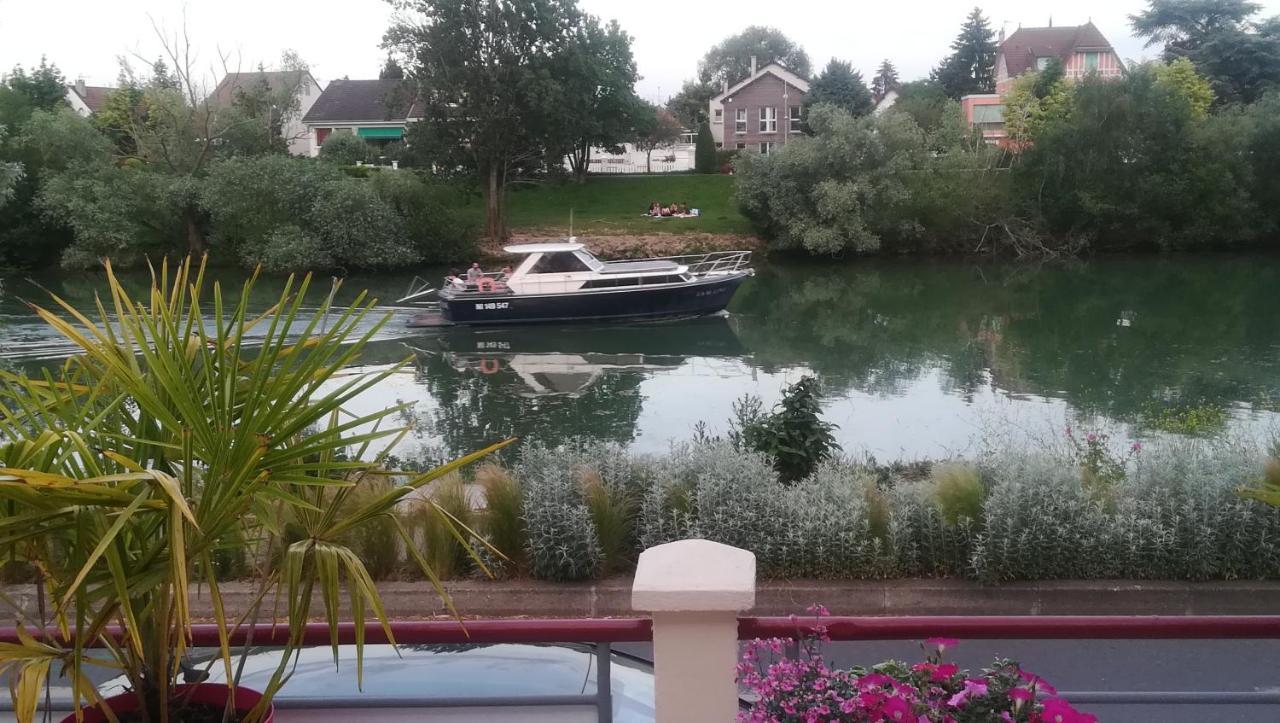 Les Pingouins De La Marne Bed & Breakfast Le Perreux Sur Marne Bagian luar foto