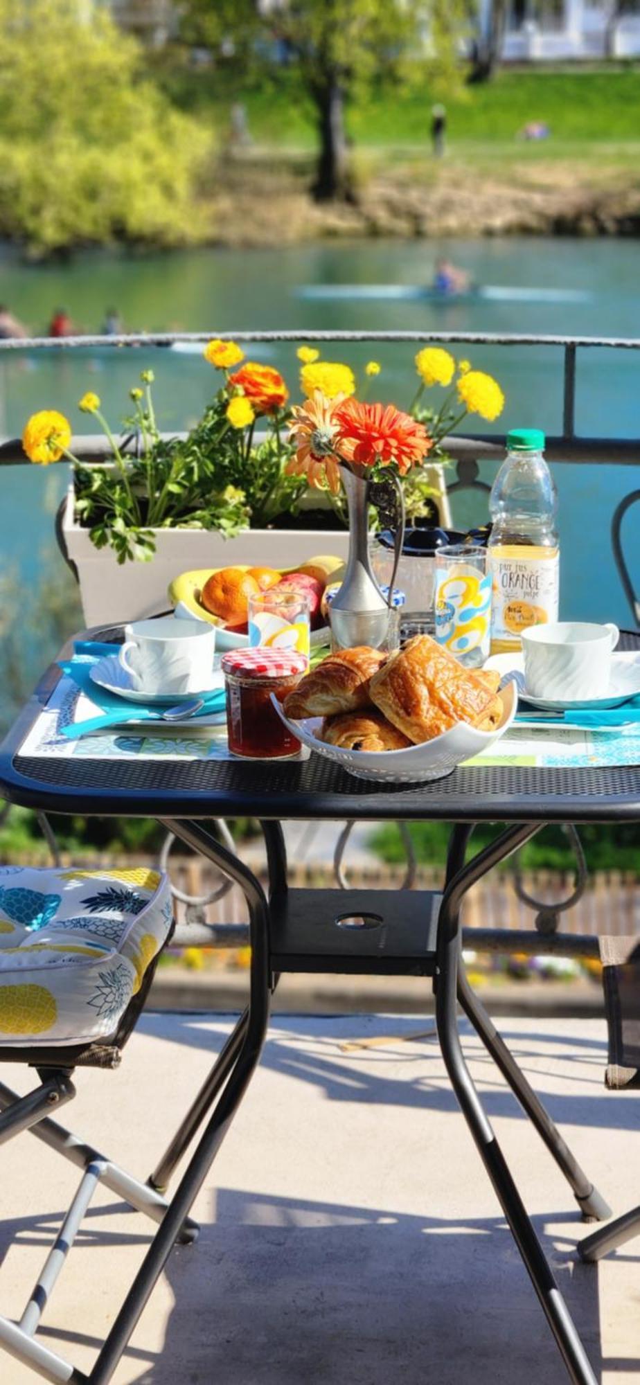 Les Pingouins De La Marne Bed & Breakfast Le Perreux Sur Marne Bagian luar foto